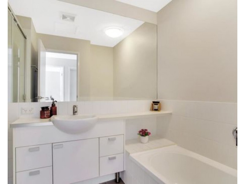 67 Riverwalk Ave, Robina QLD 4226