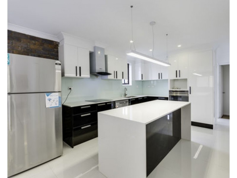 56 Pompadour St, Sunnybank Hills QLD 4109