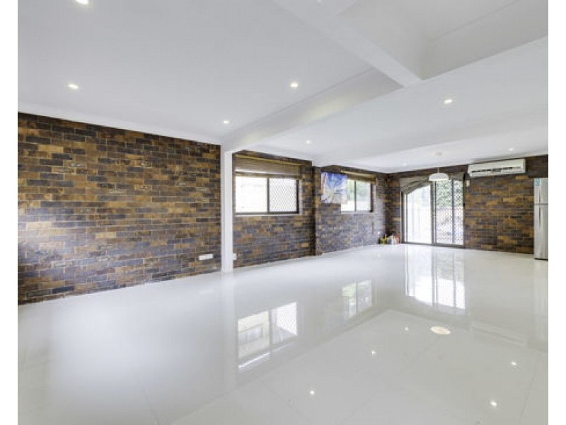 56 Pompadour St, Sunnybank Hills QLD 4109