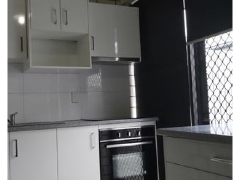 1 33 South Quarter Drive, Loganlea QLD 4131