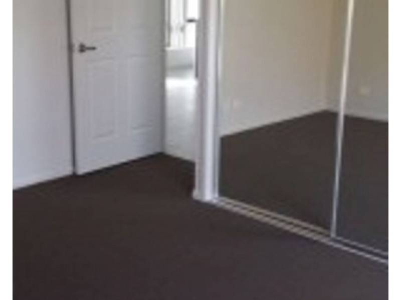 1 33 South Quarter Drive, Loganlea QLD 4131