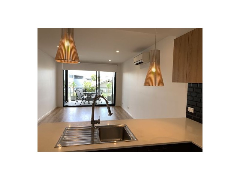 3 20 Primrose Street, Sherwood QLD 4075