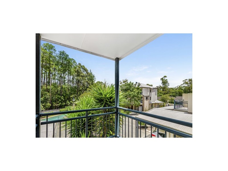 4/18 Geraldton Drive, Varsity Lakes QLD 4227