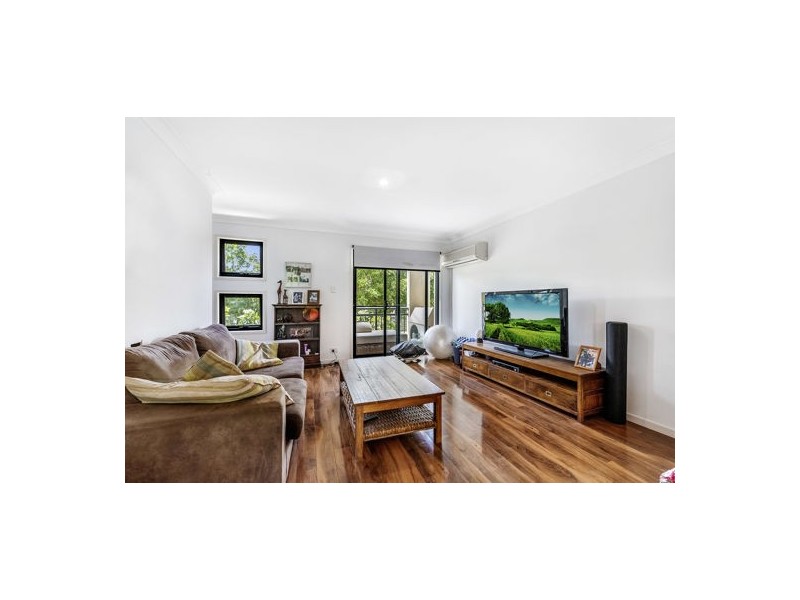 4/18 Geraldton Drive, Varsity Lakes QLD 4227