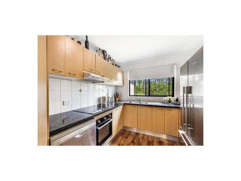 4/18 Geraldton Drive, Varsity Lakes QLD 4227