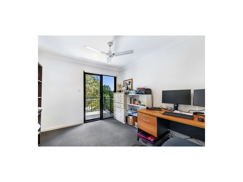 4/18 Geraldton Drive, Varsity Lakes QLD 4227