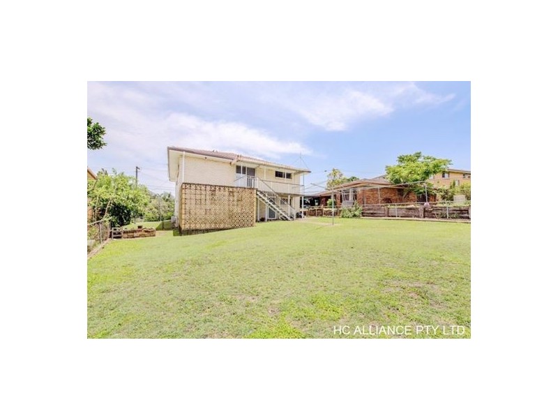 185 MT GRAVATT-CAPALABA RD, Wishart QLD 4122