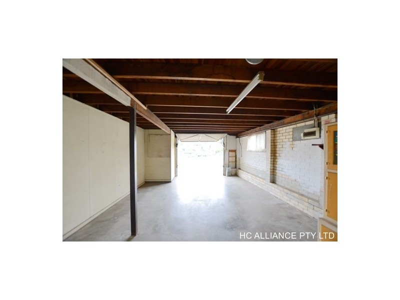 185 MT GRAVATT-CAPALABA RD, Wishart QLD 4122