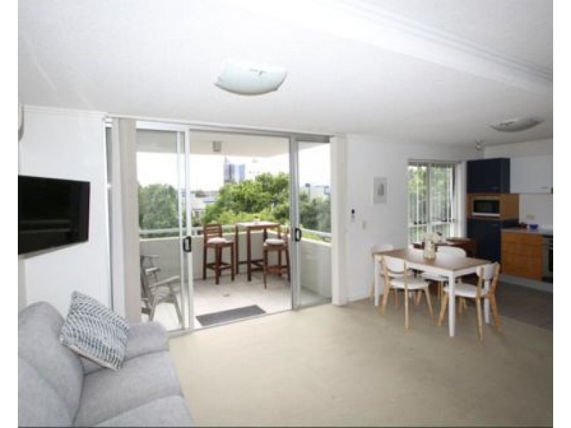 13 1 Arbour Ave, Robina QLD 4226