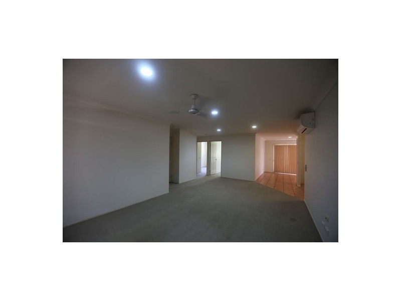 7 8 Manor Street, Eight Mile Plains QLD 4113