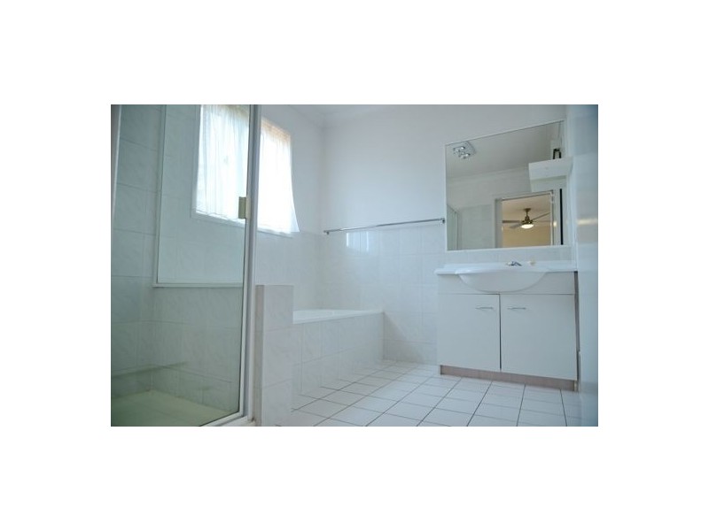 9 Bayside Court, Thorneside QLD 4158