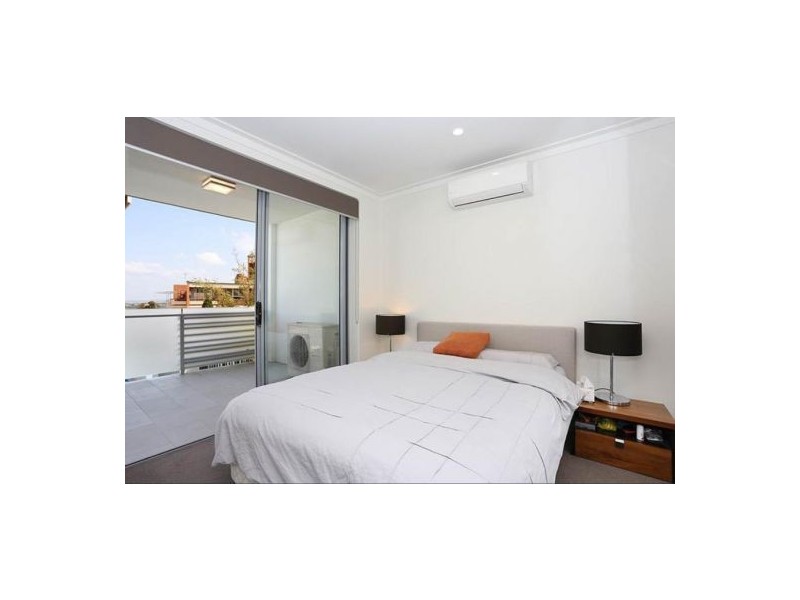 1103/8 Lochaber Street, Dutton Park QLD 4102