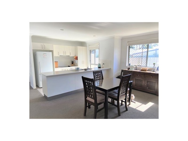 15 Redondo ST, Ningi QLD 4511