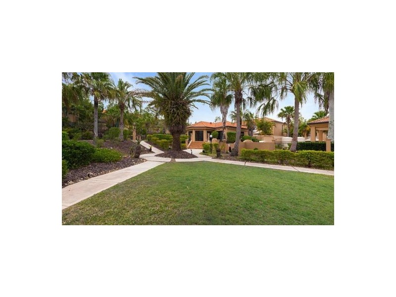 105 Oldfield Road, Sinnamon Park QLD 4073