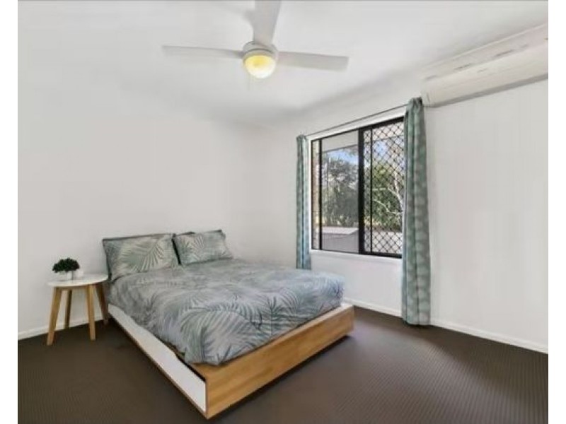 38 GREENMOUNT AVENUE, Holland Park QLD 4121