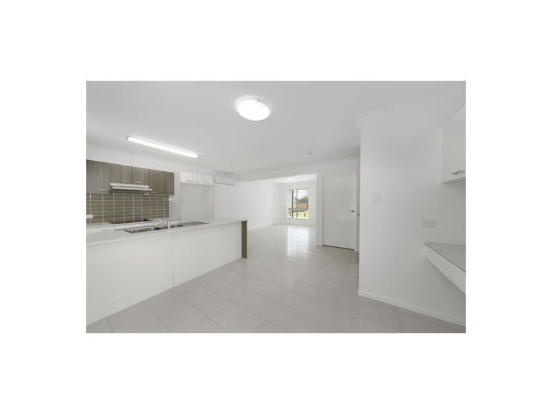 35 40 Old Logan Rd, Gailes QLD 4300