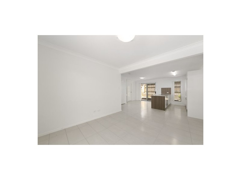 40 Old Logan Rd, Camira QLD 4300