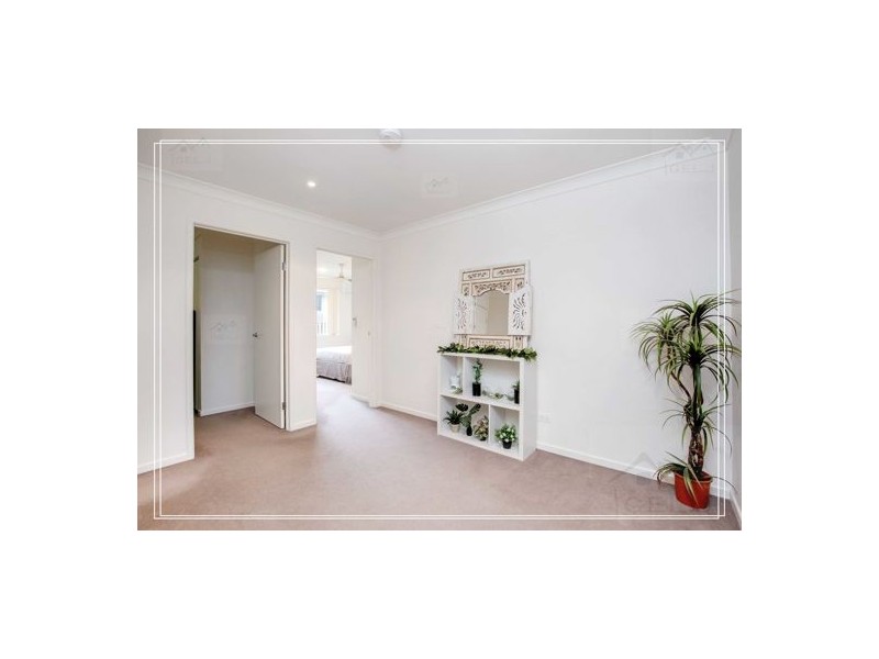 29/1 Belongil Street, Pacific Pines QLD 4211