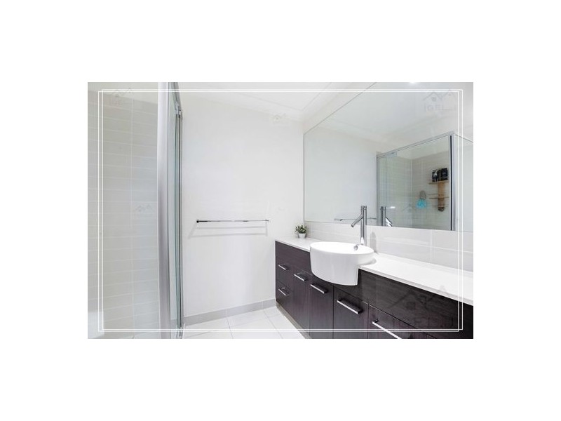 29/1 Belongil Street, Pacific Pines QLD 4211