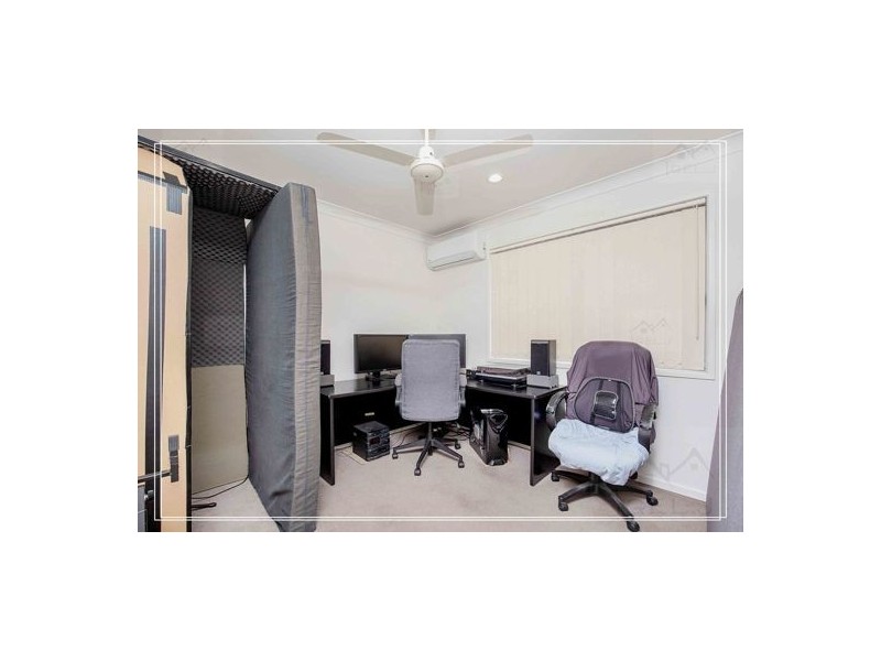 29/1 Belongil Street, Pacific Pines QLD 4211