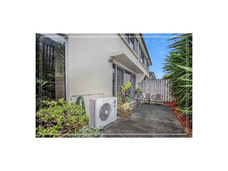 29/1 Belongil Street, Pacific Pines QLD 4211