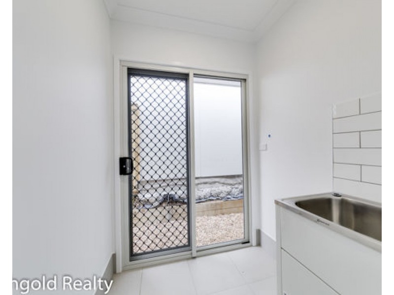 24 Atlantic Place, Pallara QLD 4110