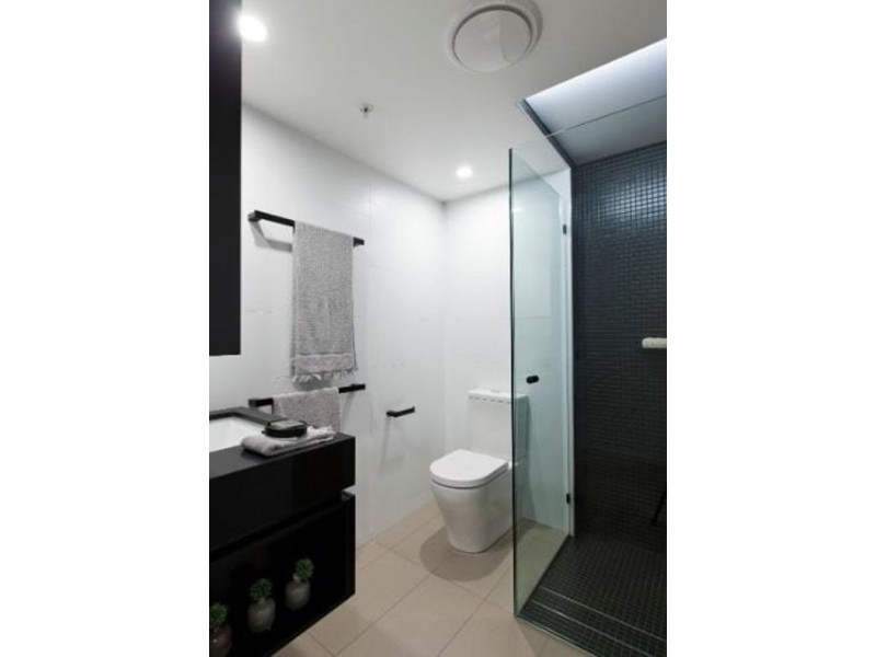 148 148 Logan Rd,, Woolloongabba QLD 4102