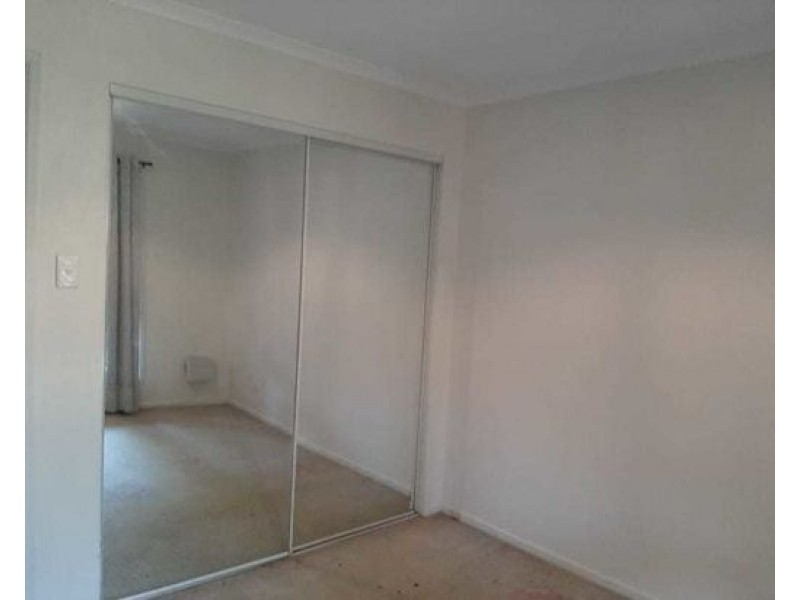 4 – 2 Rosegum Place, Redbank Plains QLD 4301