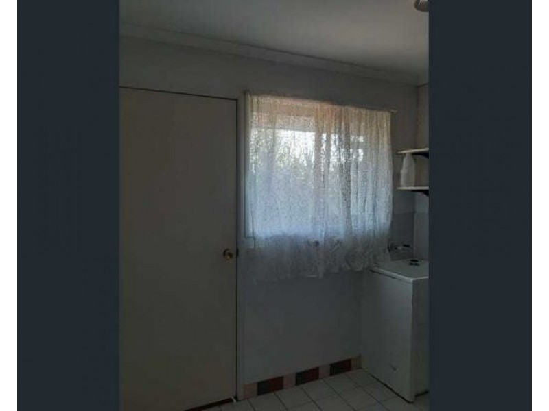 4 – 2 Rosegum Place, Redbank Plains QLD 4301