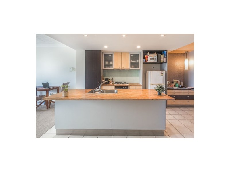 16 / 451 Gregory Terrace, Spring Hill QLD 4000