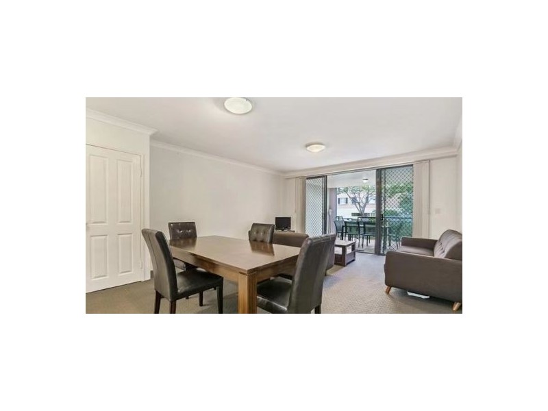 139 Macquarie St, St Lucia QLD 4067