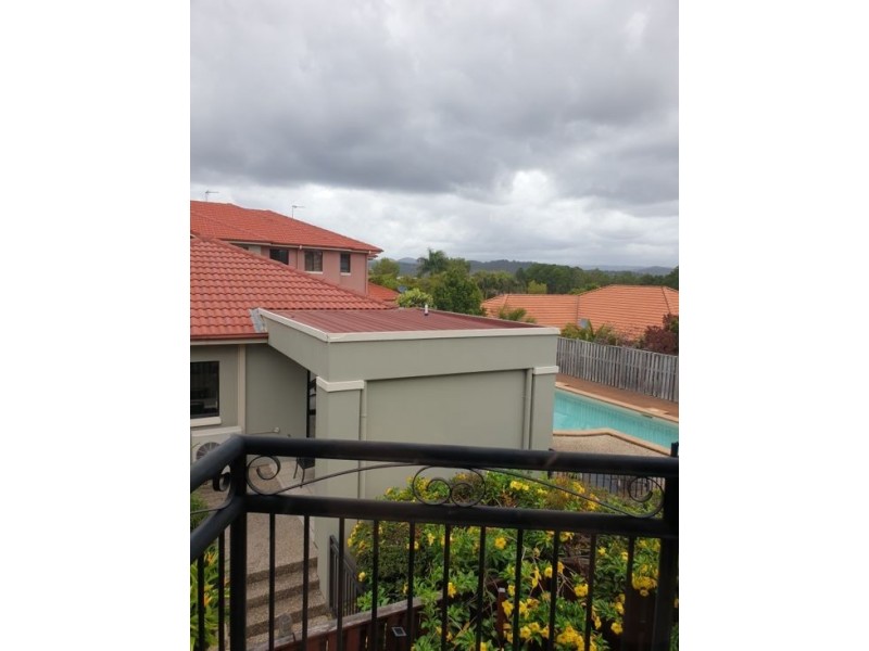 9/2 Geraldton Drive, Varsity Lakes QLD 4227