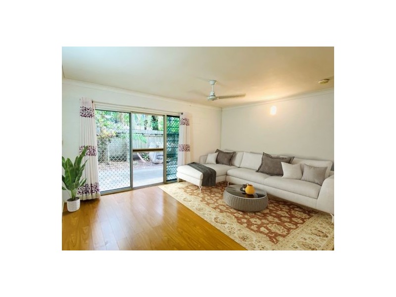 Unit 1 282 Lake Street, Cairns North QLD 4870