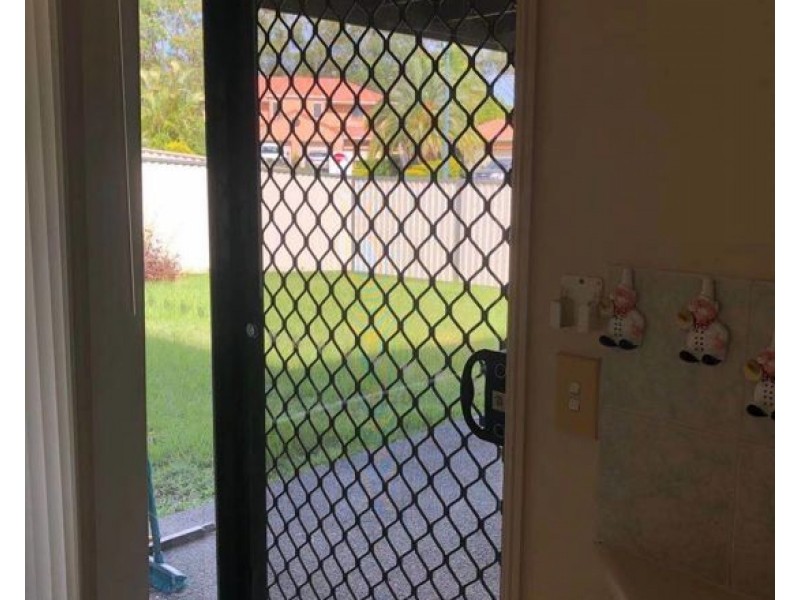 2/184 Greenacre Drive, Arundel QLD 4214