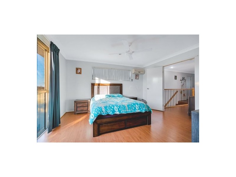 2/2 Redstart Street, Upper Coomera QLD 4209