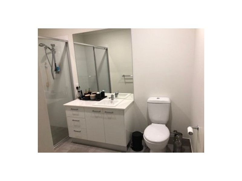 80 20 Salisbury Street, Redland Bay QLD 4165