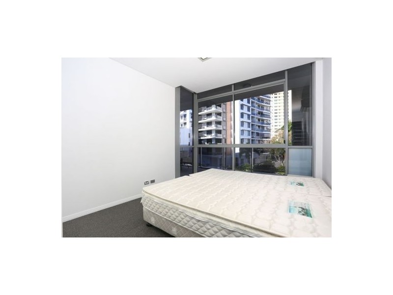720/6 AQUA ST, Southport QLD 4215