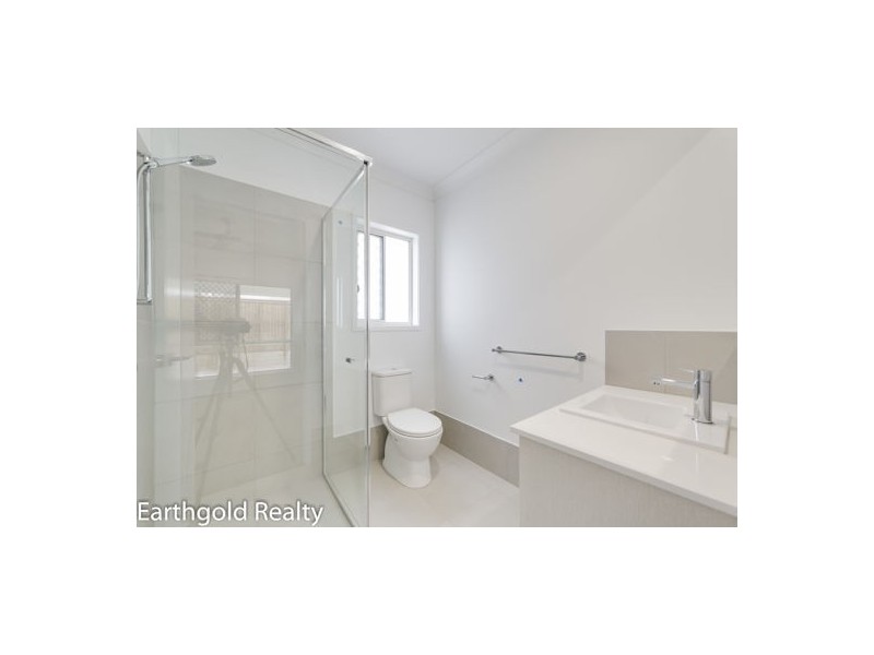 24 Atlantic Place, Pallara QLD 4110