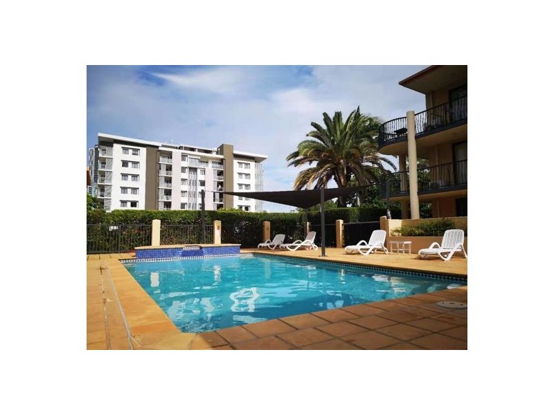UNIT 17 16-26 WAVERLEY STREET, Southport QLD 4215