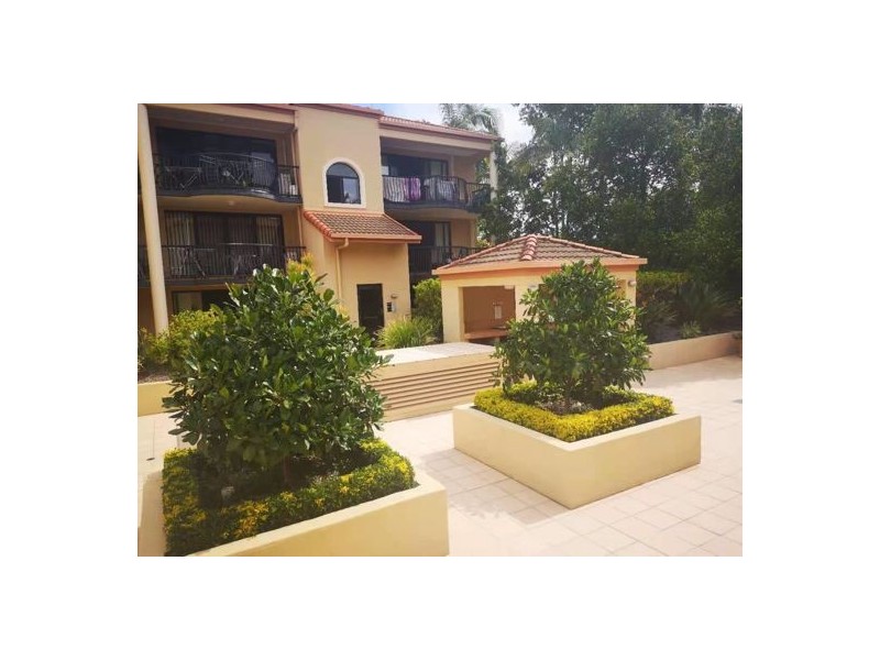 UNIT 17 16-26 WAVERLEY STREET, Southport QLD 4215