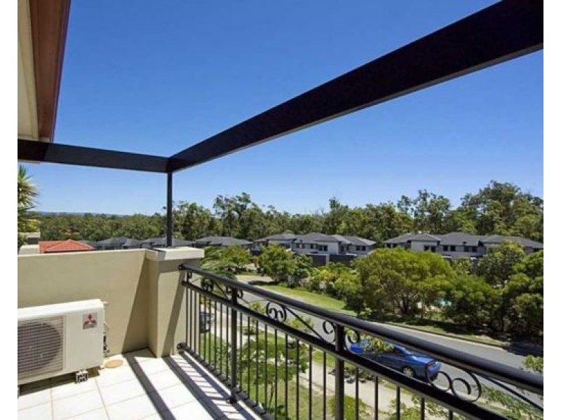 37/2 Geraldton Drive, Varsity Lakes QLD 4227