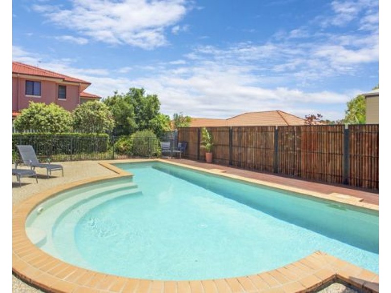 37/2 Geraldton Drive, Varsity Lakes QLD 4227