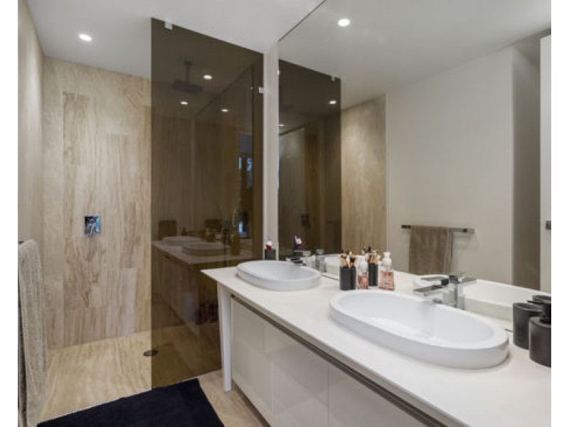 305A/1 The Concourse Street, Benowa QLD 4217