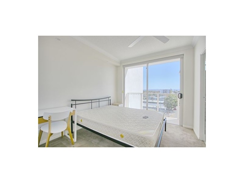 607/8 Waverley Street, Southport QLD 4215