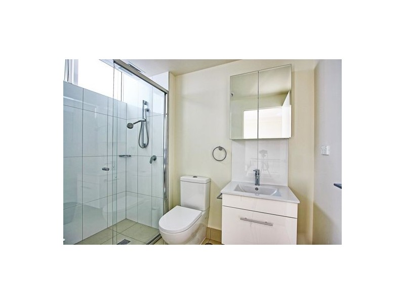 607/8 Waverley Street, Southport QLD 4215