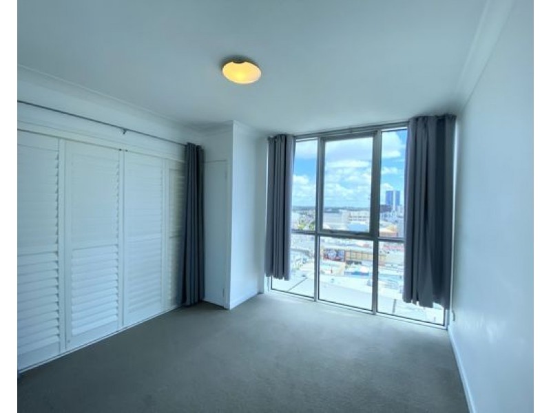 1094 56 Scarborough Street, Southport QLD 4215