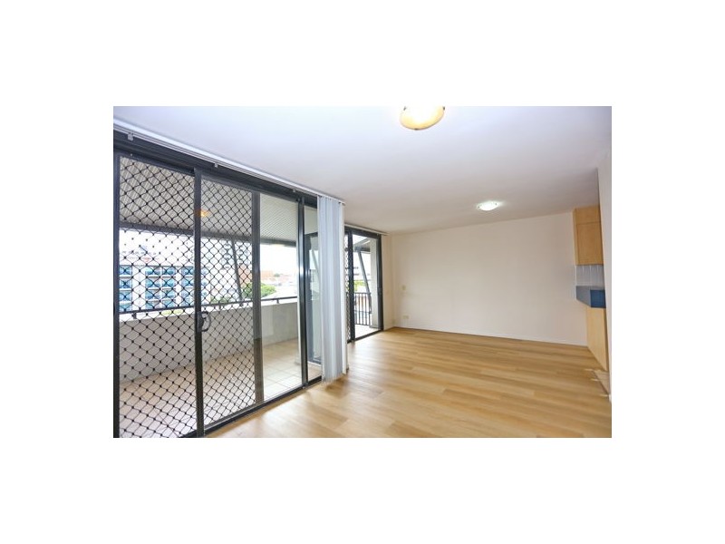 36 60 sherwood rd, Toowong QLD 4066