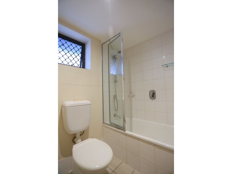 60/7 landsborough tce, Toowong QLD 4066