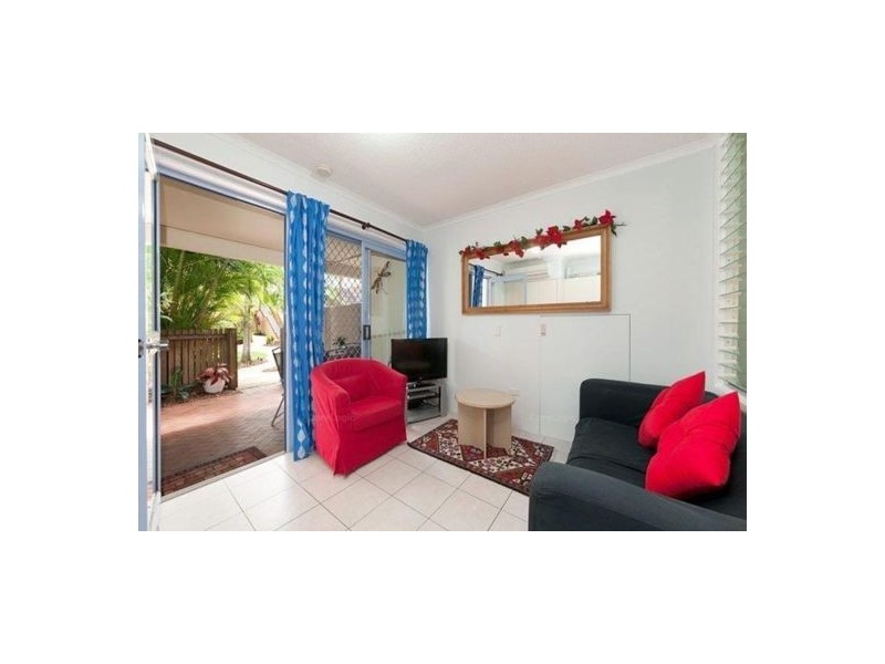 2 Waverley Road, Taringa QLD 4068