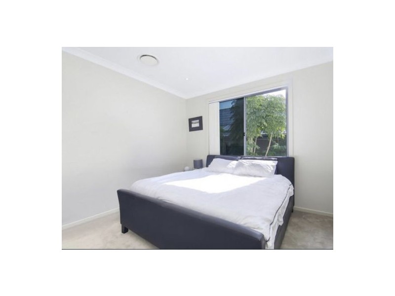 6 Cessnock Close, Mermaid Waters QLD 4218